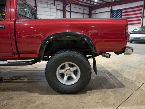 Used 1994 Toyota Pickup DX AWD/4WD image 5
