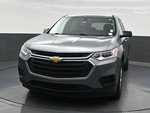 Used 2020 Chevrolet Traverse LS FWD image 9