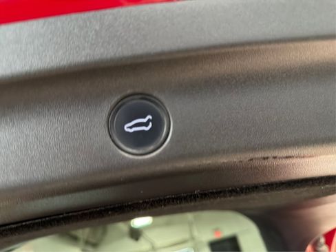 Used 2020 Tesla Model Y Long Range AWD/4WD image 14