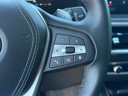 Used 2024 BMW X5 sDrive40i w/ Premium Package image 15