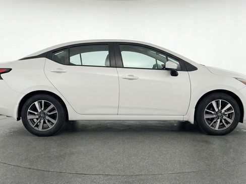 Used 2025 Nissan Versa SV image 11