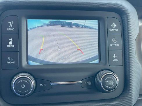 Used 2019 Jeep Wrangler Sport image 30