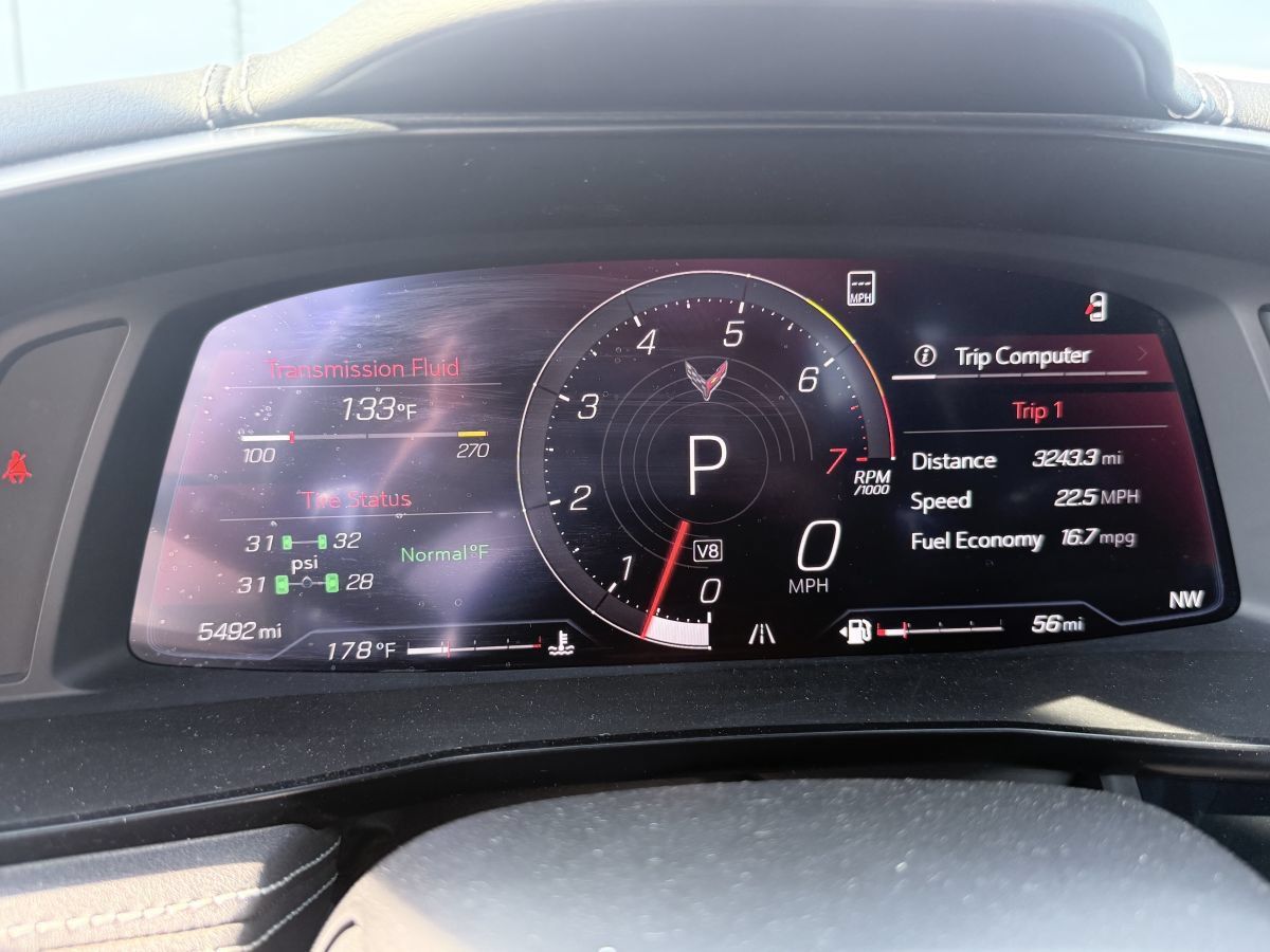 Used 2021 Chevrolet Corvette Stingray Preferred Cpe w/ Z51 Performance Package RWD image 12