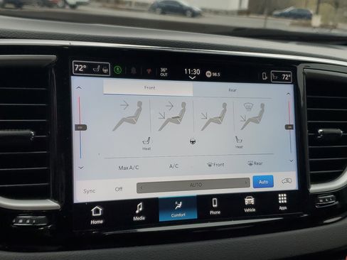 Certified 2025 Chrysler Pacifica Select image 19