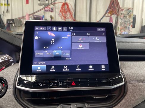 Used 2022 Jeep Compass Latitude w/ Convenience Group image 19