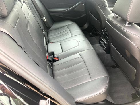 Used 2022 BMW 530i xDrive w/ Premium Package AWD/4WD image 15
