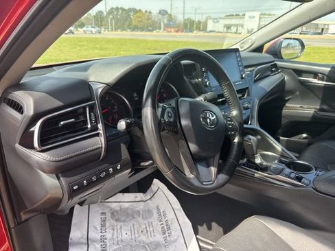 Used 2023 Toyota Camry XSE w/ Navigation Package image 13