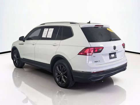 Used 2022 Volkswagen Tiguan SE FWD image 7