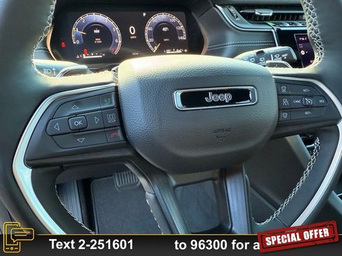 New 2025 Jeep Grand Cherokee Laredo X w/ Luxury Tech Group I image 11