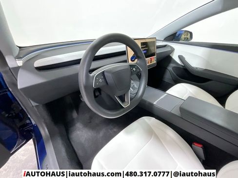 Used 2025 Tesla Model 3 Long Range image 10