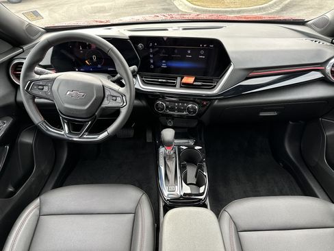 Used 2024 Chevrolet Trax RS w/ Sunroof Package image 22