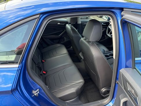 Used 2024 Volkswagen Jetta SEL FWD image 29
