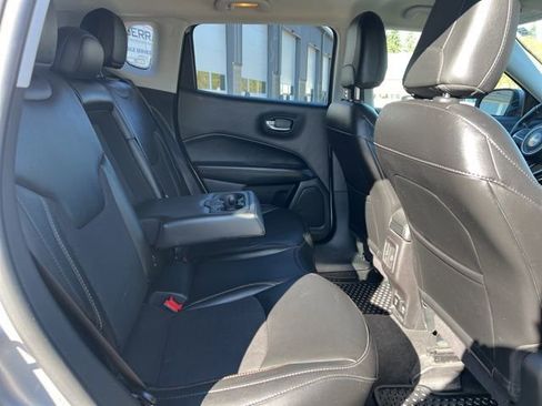 Used 2019 Jeep Compass Latitude w/ Cold Weather Group image 13