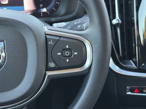 Certified 2024 Volvo S60 B5 Core image 20