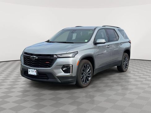 Used 2023 Chevrolet Traverse RS AWD/4WD image 3