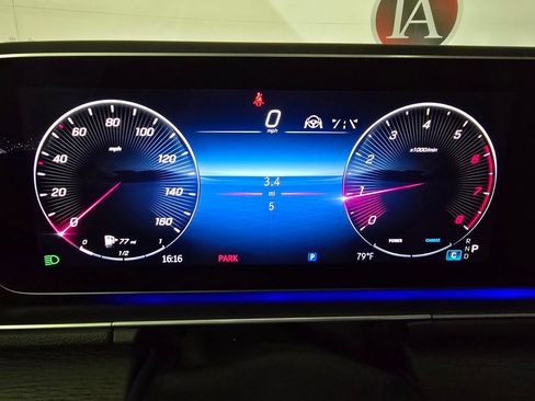 Used 2025 Mercedes-Benz GLE 450 4MATIC image 23