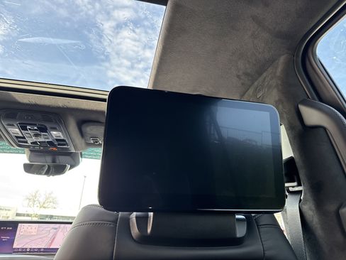 Used 2026 Cadillac Escalade Platinum Sport w/ LPO, ONYX Package image 29