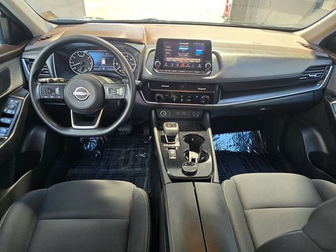 Used 2023 Nissan Rogue S AWD/4WD image 11