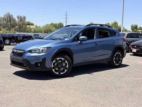 Used 2021 Subaru Crosstrek 2.0i Premium w/ Moonroof Package AWD/4WD image 2