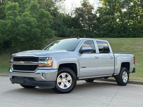 Used 2018 Chevrolet Silverado 1500 LT w/ LT Eassist Package RWD image 1