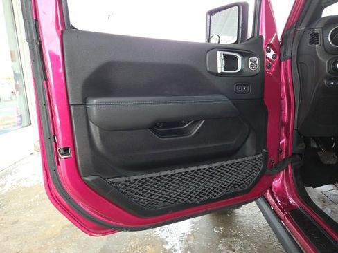 Used 2022 Jeep Wrangler Unlimited Rubicon 4xe w/ Dual Top Group image 41