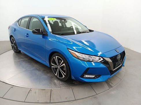 Used 2023 Nissan Sentra SR w/ Electronics Package image 9