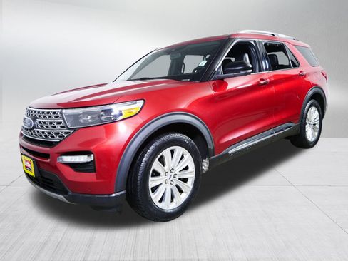 Used 2020 Ford Explorer Limited w/ Class III Trailer Tow Package image 3
