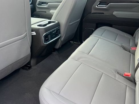 Used 2026 GMC Sierra 3500 SLT w/ SLT Premium Package AWD/4WD image 9