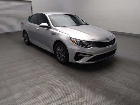 Used 2019 Kia Optima LX FWD image 13