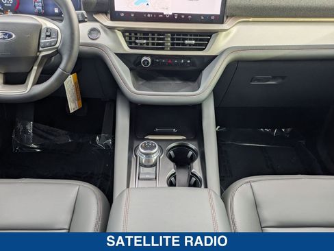 New 2025 Ford Explorer Active w/ Active Comfort Package image 21