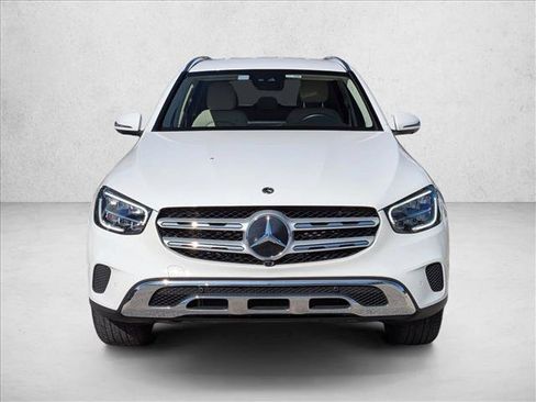 Certified 2022 Mercedes-Benz GLC 300 4MATIC image 2