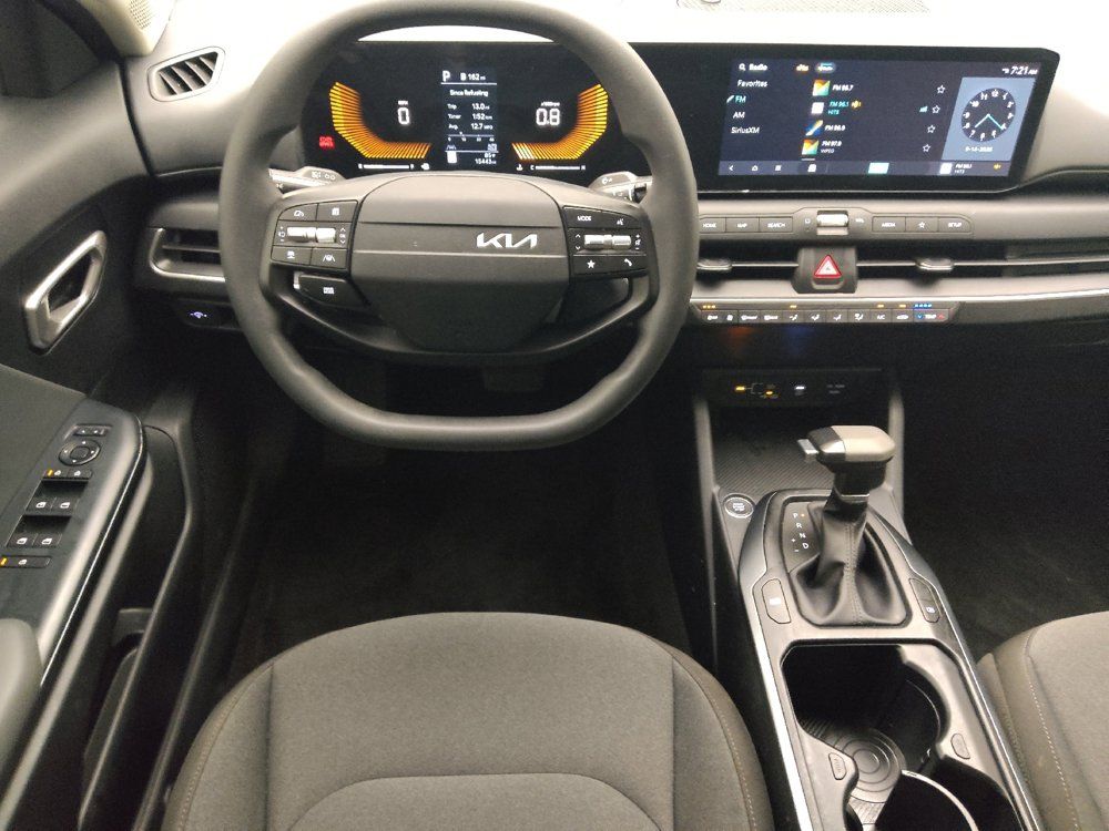 Used 2025 Kia K4 FWD image 22