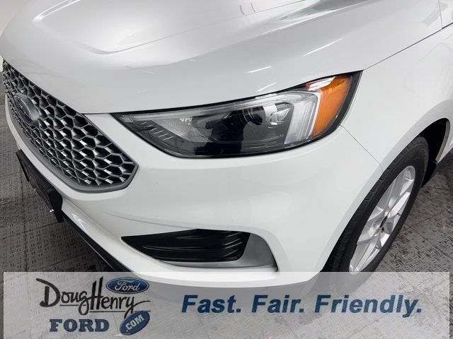 Used 2024 Ford Edge SEL AWD/4WD image 10