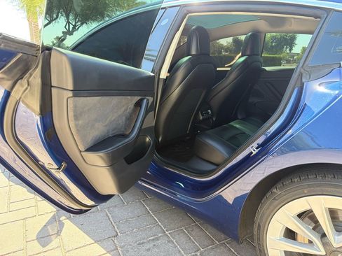 Used 2019 Tesla Model 3 Standard Range Plus RWD image 9