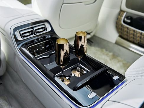 Used 2023 Mercedes-Benz Maybach S 680 4MATIC image 68