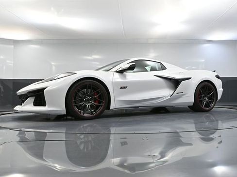 Used 2023 Chevrolet Corvette Z06 image 58
