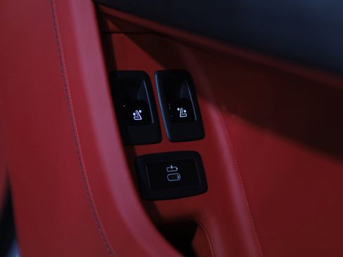 Used 2023 Rolls-Royce Cullinan AWD/4WD image 39