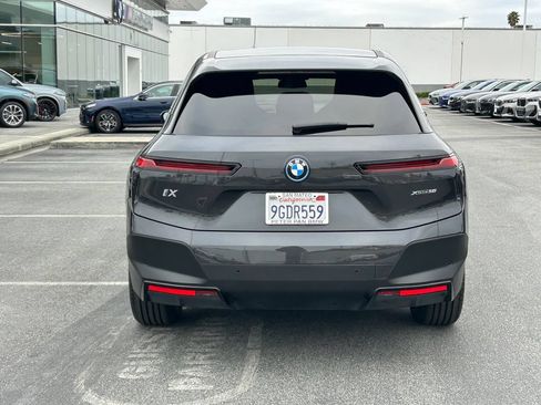 Used 2023 BMW iX xDrive50 AWD/4WD image 4