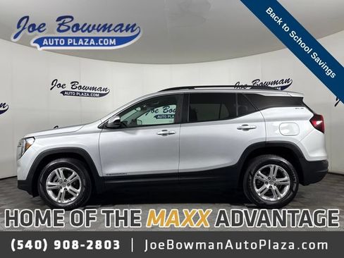 Used 2022 GMC Terrain SLE w/ Driver Convenience Package AWD/4WD image 1