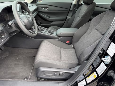 Certified 2025 Honda Accord SE image 23