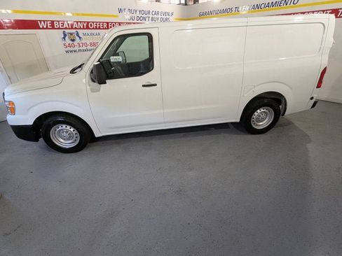 Used 2021 Nissan NV 2500 S image 4
