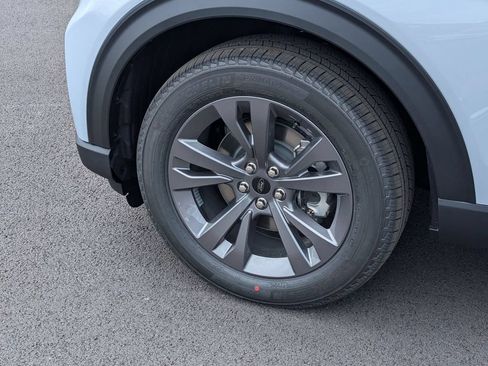 New 2026 Ford Explorer Active AWD/4WD image 24