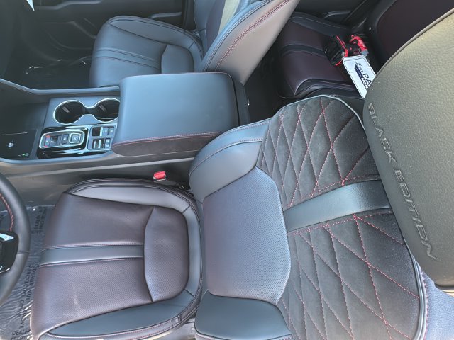 Certified 2026 Honda Pilot Black Edition image 16
