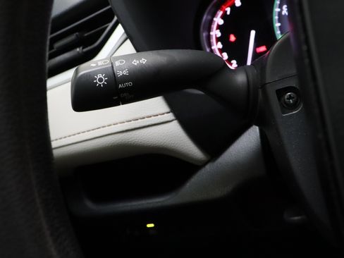 Certified 2024 Toyota RAV4 XLE FWD image 25