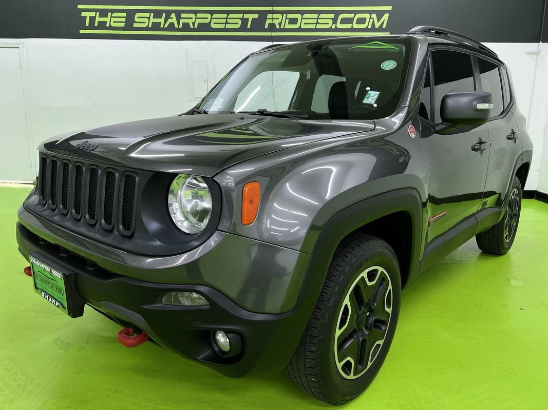 Used 2016 Jeep Renegade Trailhawk w/ Premium Trailhawk Package AWD/4WD image 5