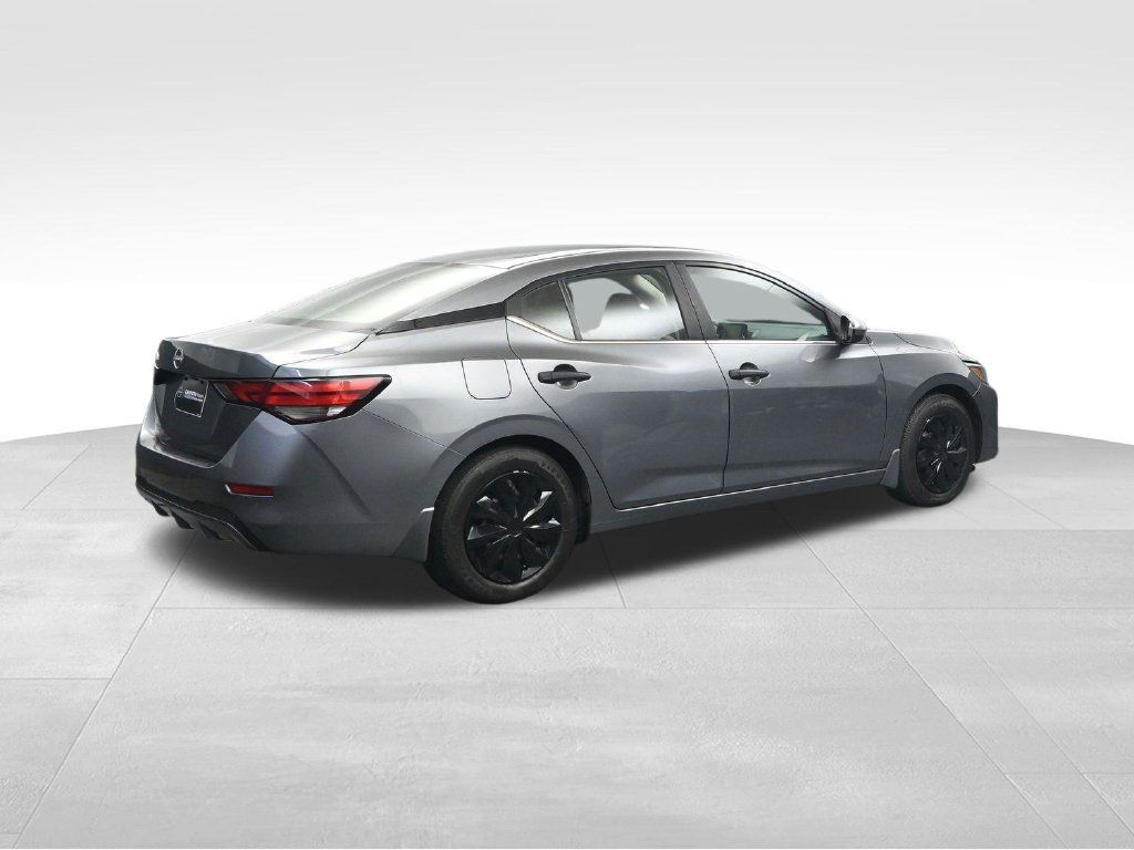 Used 2024 Nissan Sentra S FWD image 5