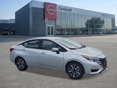 New 2025 Nissan Versa SV w/ Trunk Package image 2