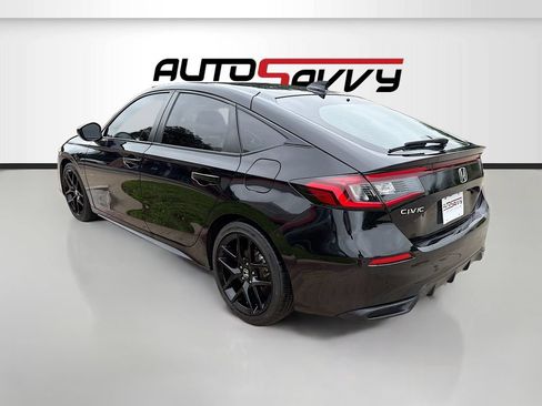 Used 2023 Honda Civic Sport image 5