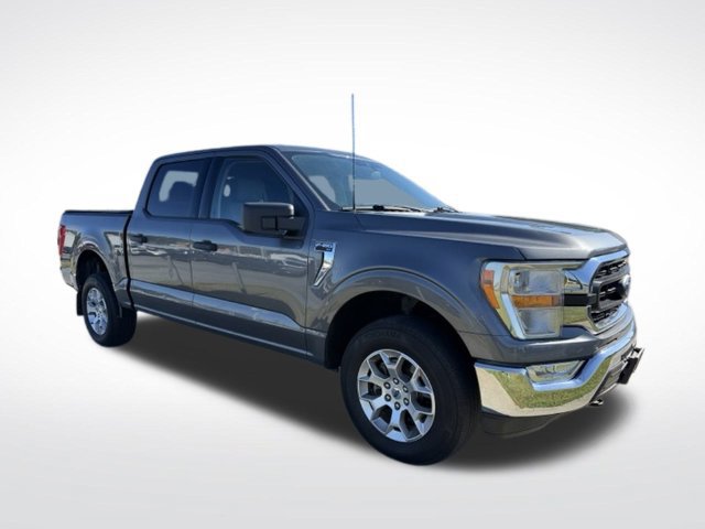 Used 2022 Ford F150 XLT w/ Equipment Group 301A Mid AWD/4WD image 3