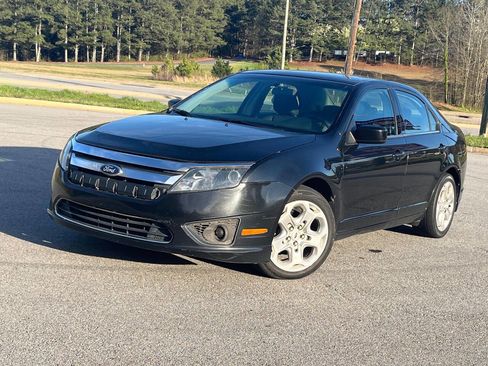 Used 2010 Ford Fusion SE image 1